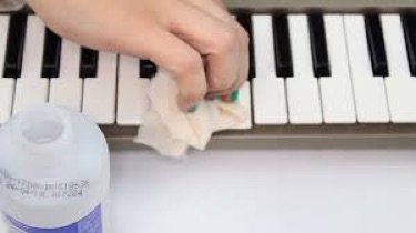 keys piano clean