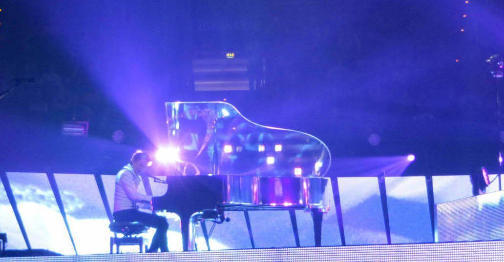 What’s that Acrylic Grand Piano that Muse Uses?