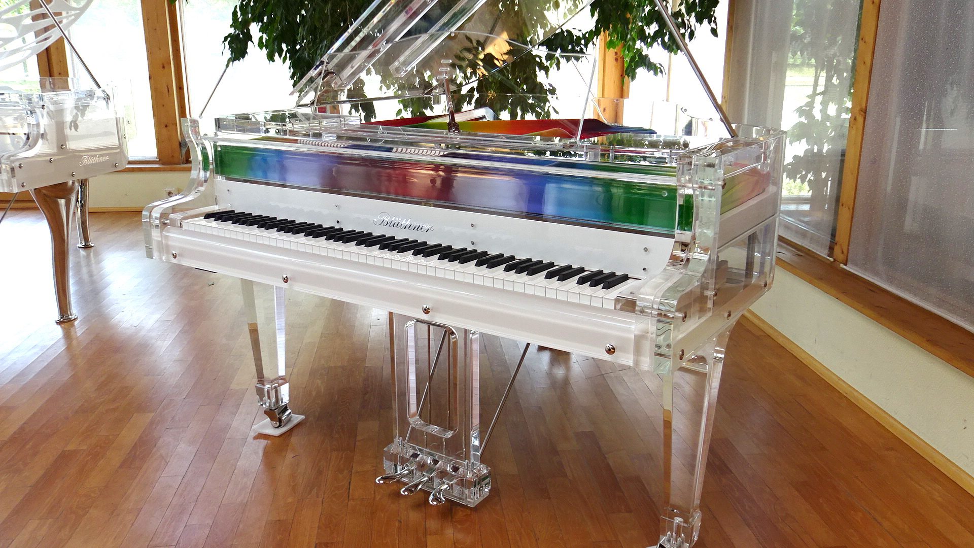 Lucid iDyllic Excellence Model 166 Rainbow